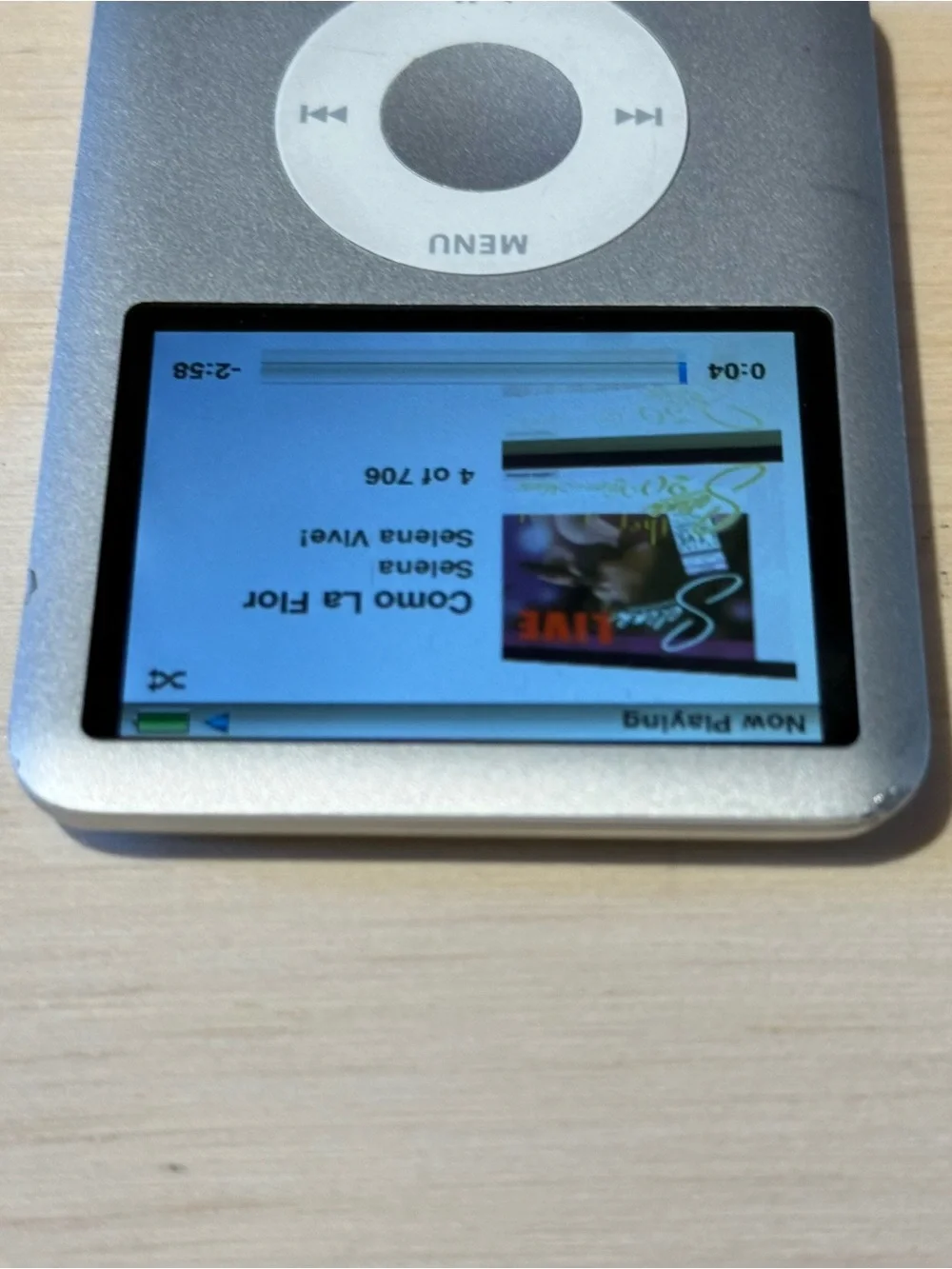 Apple iPod Nano A1236 4GB Silver Tested Good w/Charger-706Songs Read Description